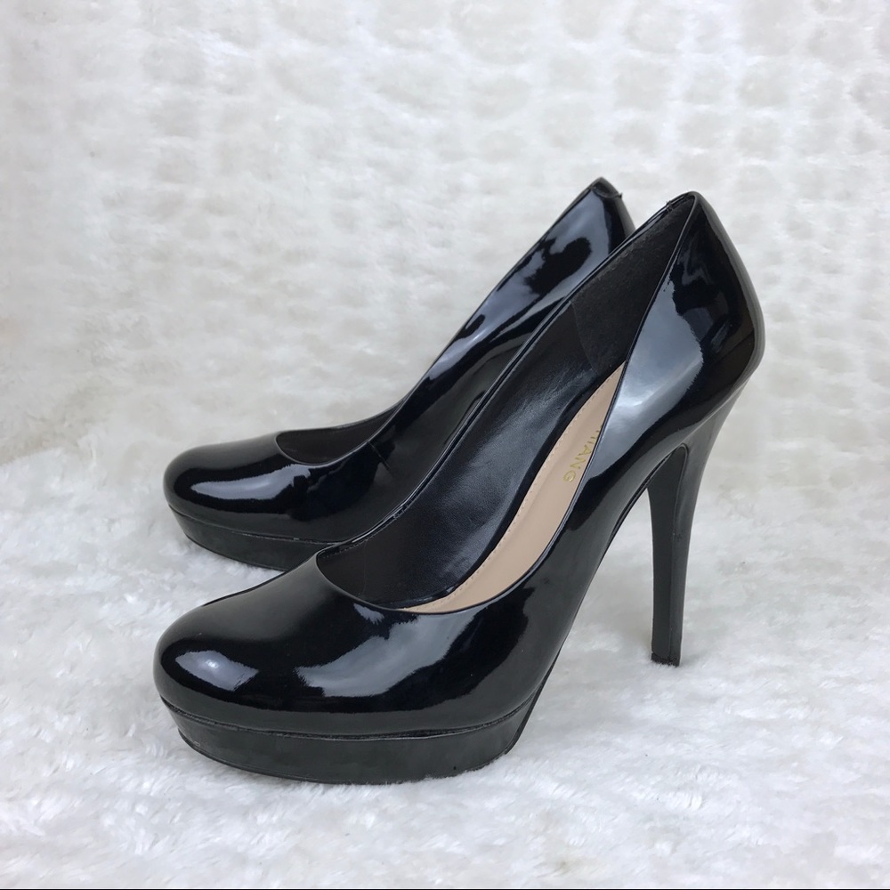 Arturo Chiang Black Soft Patent 5" Heels 8.5 M